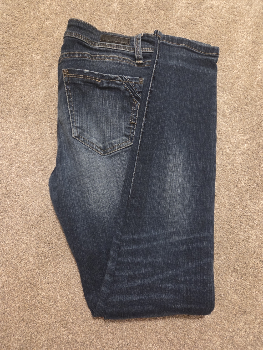 Buckle Black Women's Slim Straight Jeans in Dark Blue Wash